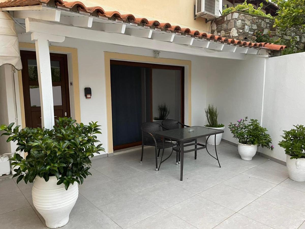 Sunset Studios & Apartments Koukounaries Exterior photo